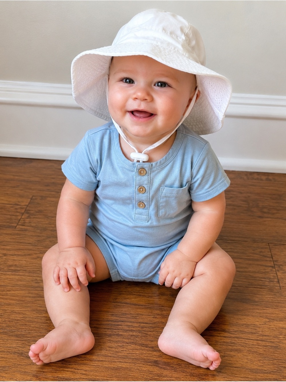 White Baby Sun Hat with Chin Strap 6-18m